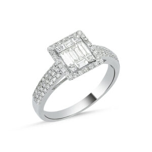 Natürel baget kesim pırlanta ile tasarlanmış zarif bir yüzük.